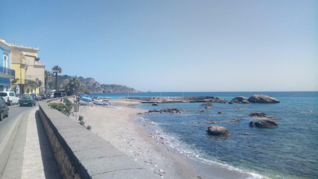 Lucia & Giovanni Giardini Naxos Exterior foto